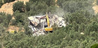 Çanakkale'de 11 kaçak yapının yıkımı gerçekleştirildi