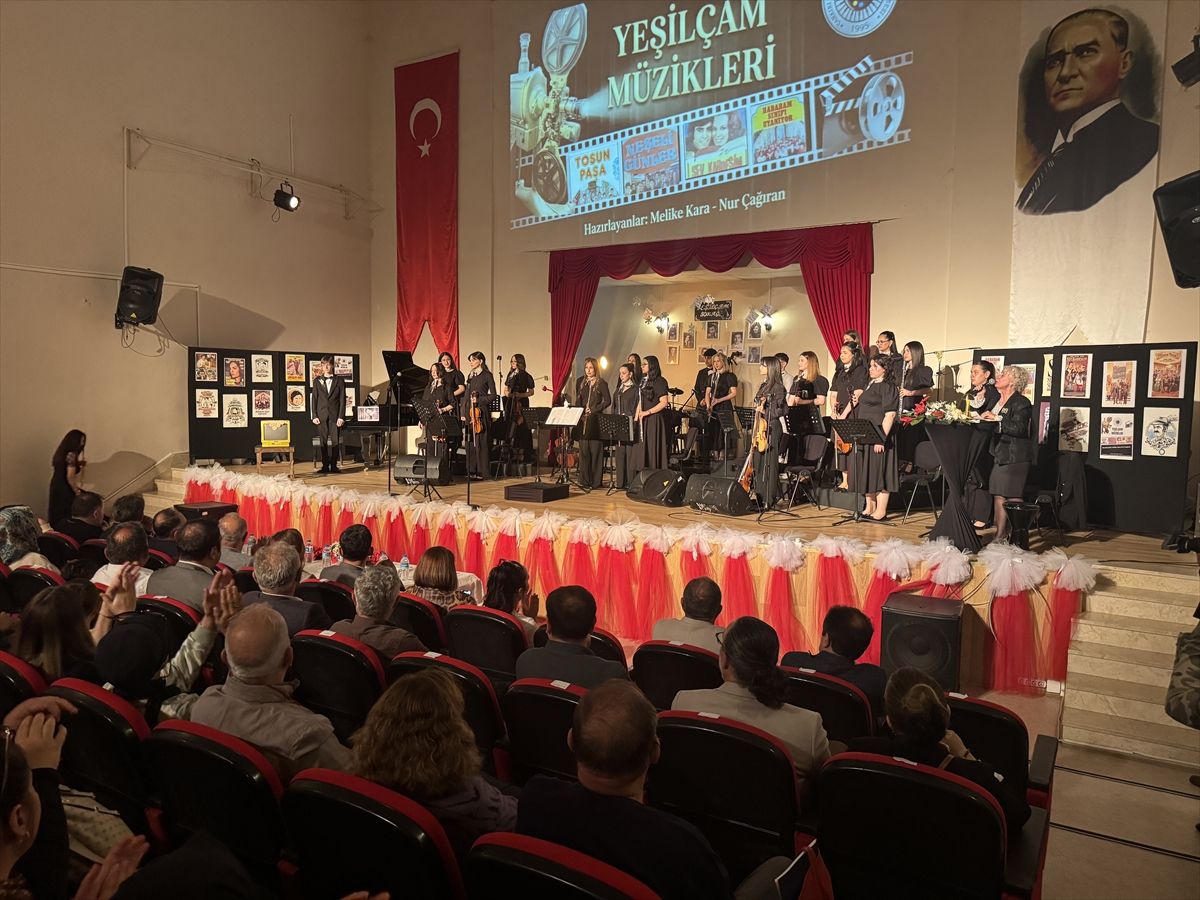 Çankırı'da lise öğrencileri 'Yeşilçam Müzikleri' konseri verdi