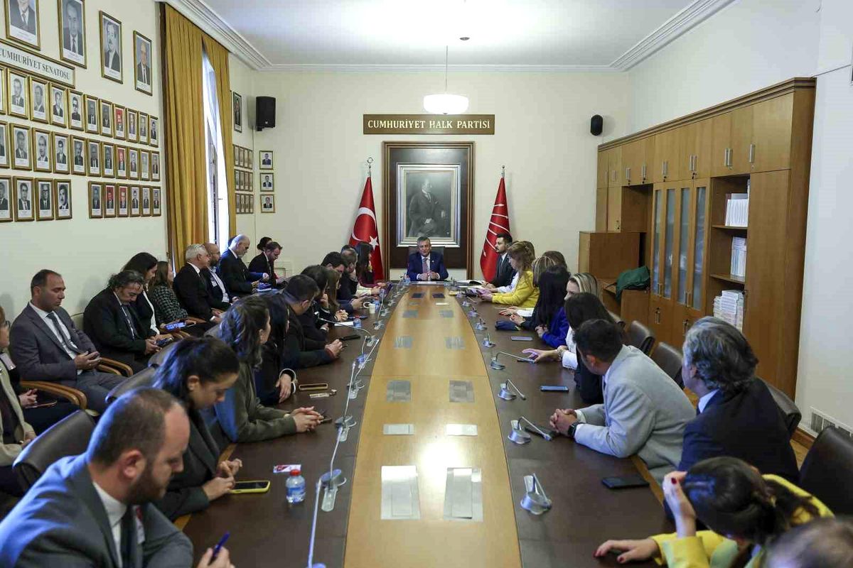 CHP Grup Başkanı Özel'den 'yeni parti' iddialarına cevap