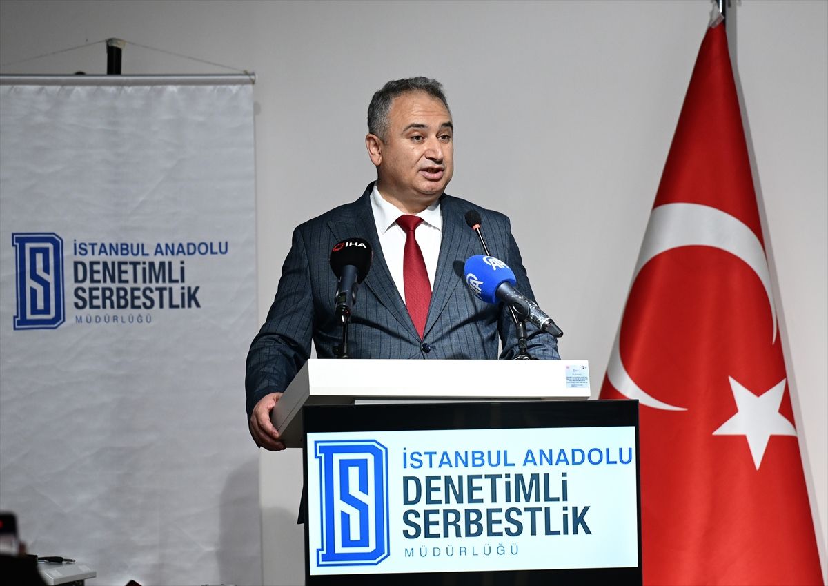 Denetimli serbestlik kapsamındaki çocuklar Yavuz Bingöl ile konser verdi