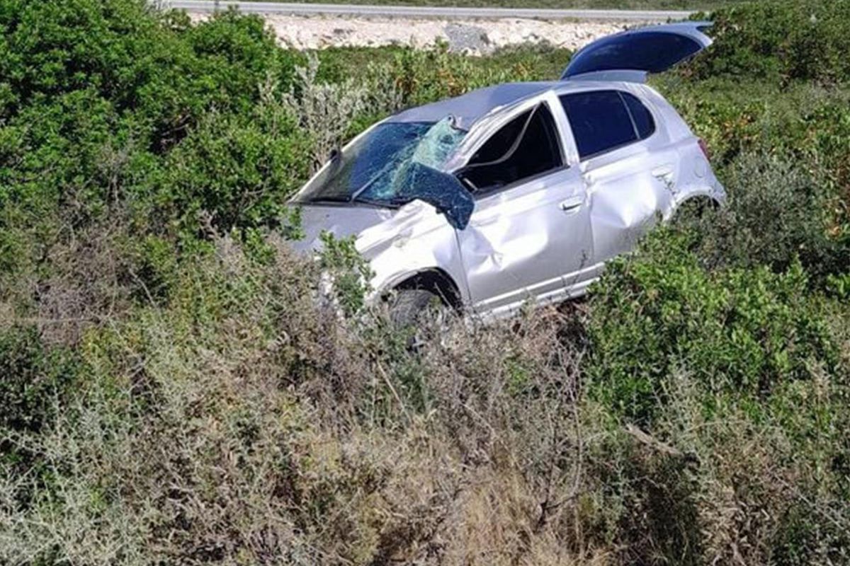 Aydın'da otomobil şarampole uçtu: 2 ölü