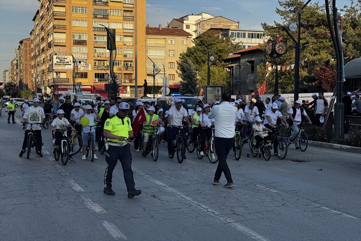 Elazığ'da bisiklet sürme etkinliği düzenlendi