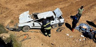 Gediz'de şarampole devrilen otomobildeki 2 kişi yaralandı