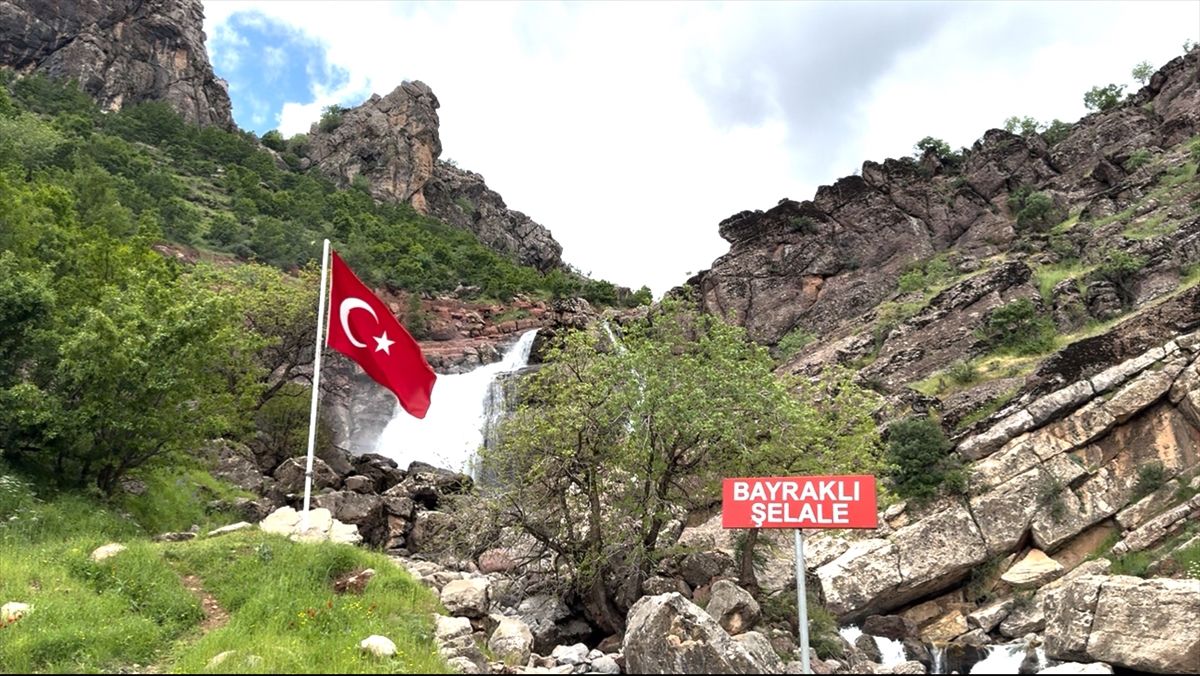 Irak sınırındaki şelaleye 'Mehmetçik dokunuşu'