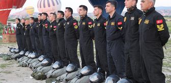 JÖAK'tan Kapadokya'da nefes kesen paraşüt gösterisi
