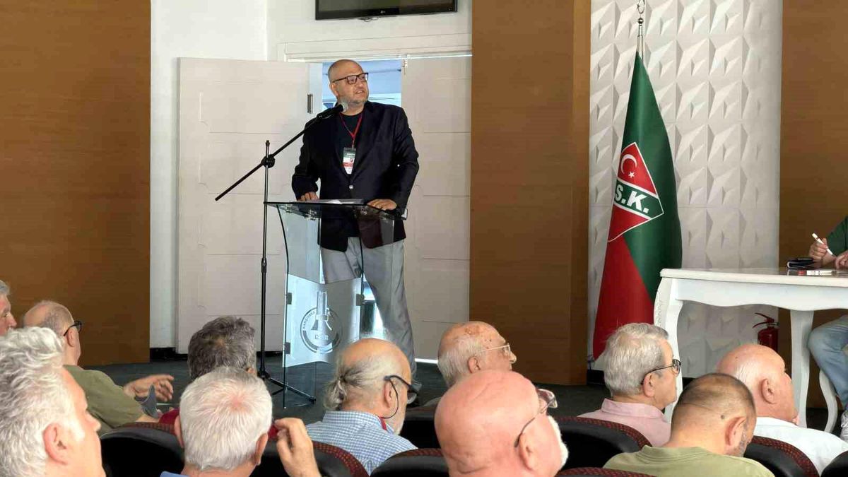 Karşıyaka'nın borcu faizlerle 1 milyar TL'yi geçti
