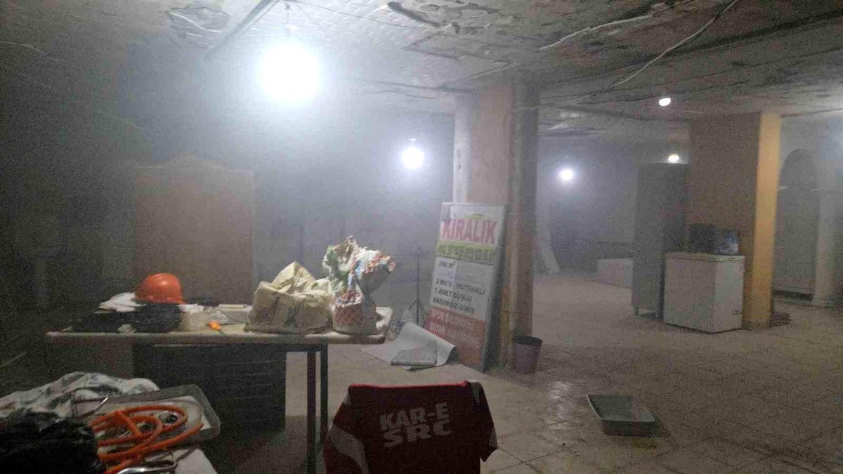 Köftecide yangın paniği: Apartman ve esnaf şikayetçi oldu