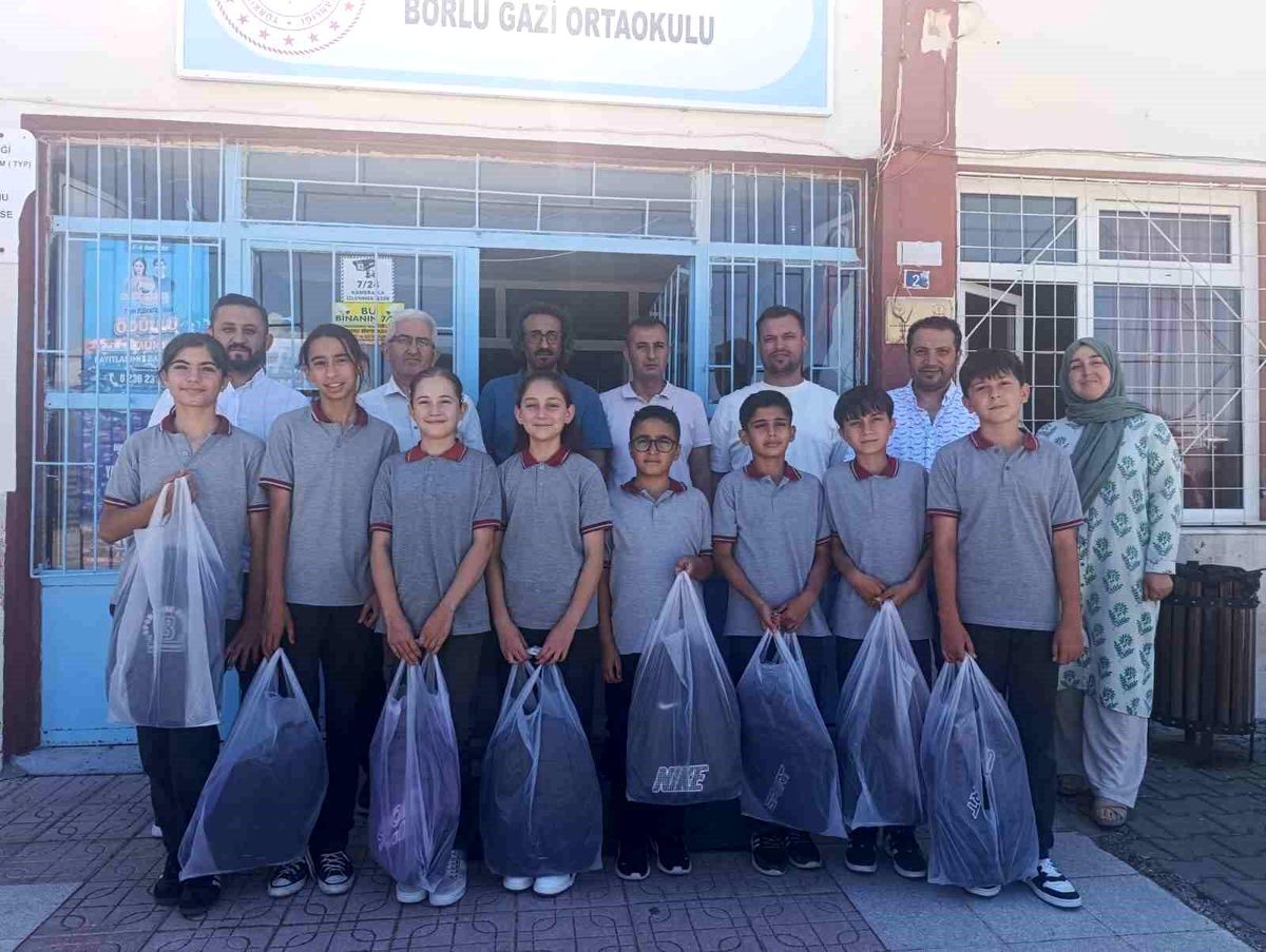 Köy okulundan bursluluk sınavında büyük başarı