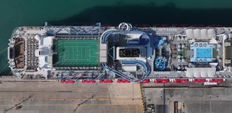 Malta bayraklı Aroya Cruise, Antalya Limanı'na demirledi