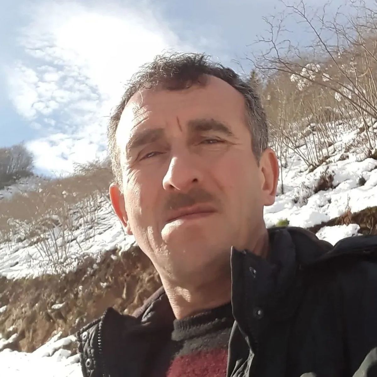 Ordu'da uçuruma yuvarlanan kamyonetteki karı-kocayı ölüm ayırdı