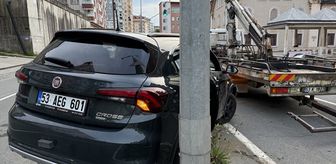 Rize'de otomobille kamyonetin çarpıştığı kazada 5 kişi yaralandı