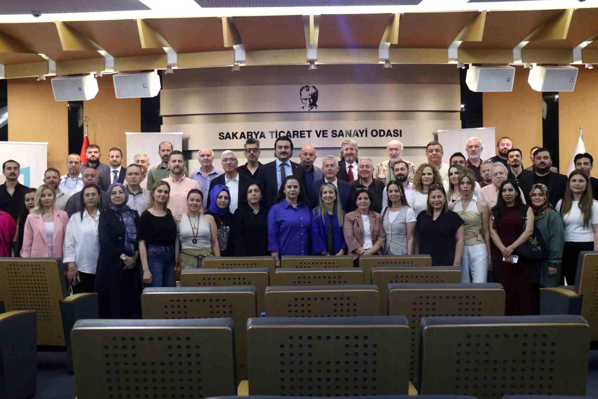 Sakarya'da Basın İlan Kurumu'ndan gazetecilere önemli eğitim