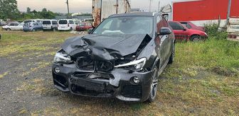 Samsun'da iki otomobilin çarpışması sonucu 3 kişi yaralandı