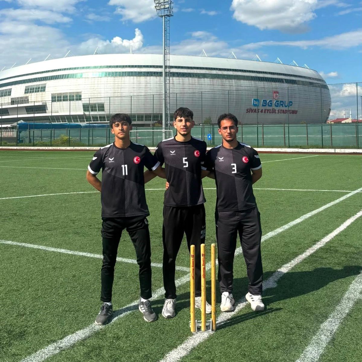 Sivaslı sporcular milli takım yolunda