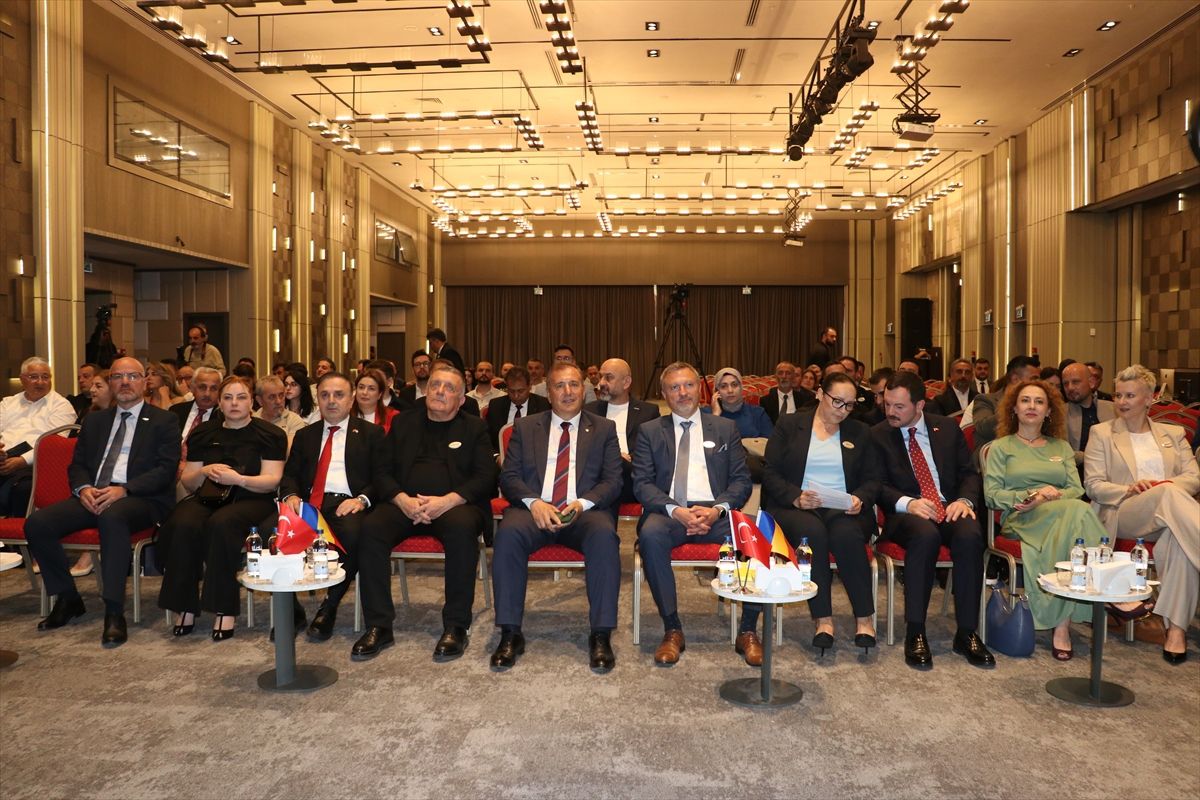 Trabzon'da 'Türkiye-Romanya Ticaret ve Enerji Zirvesi' düzenlendi