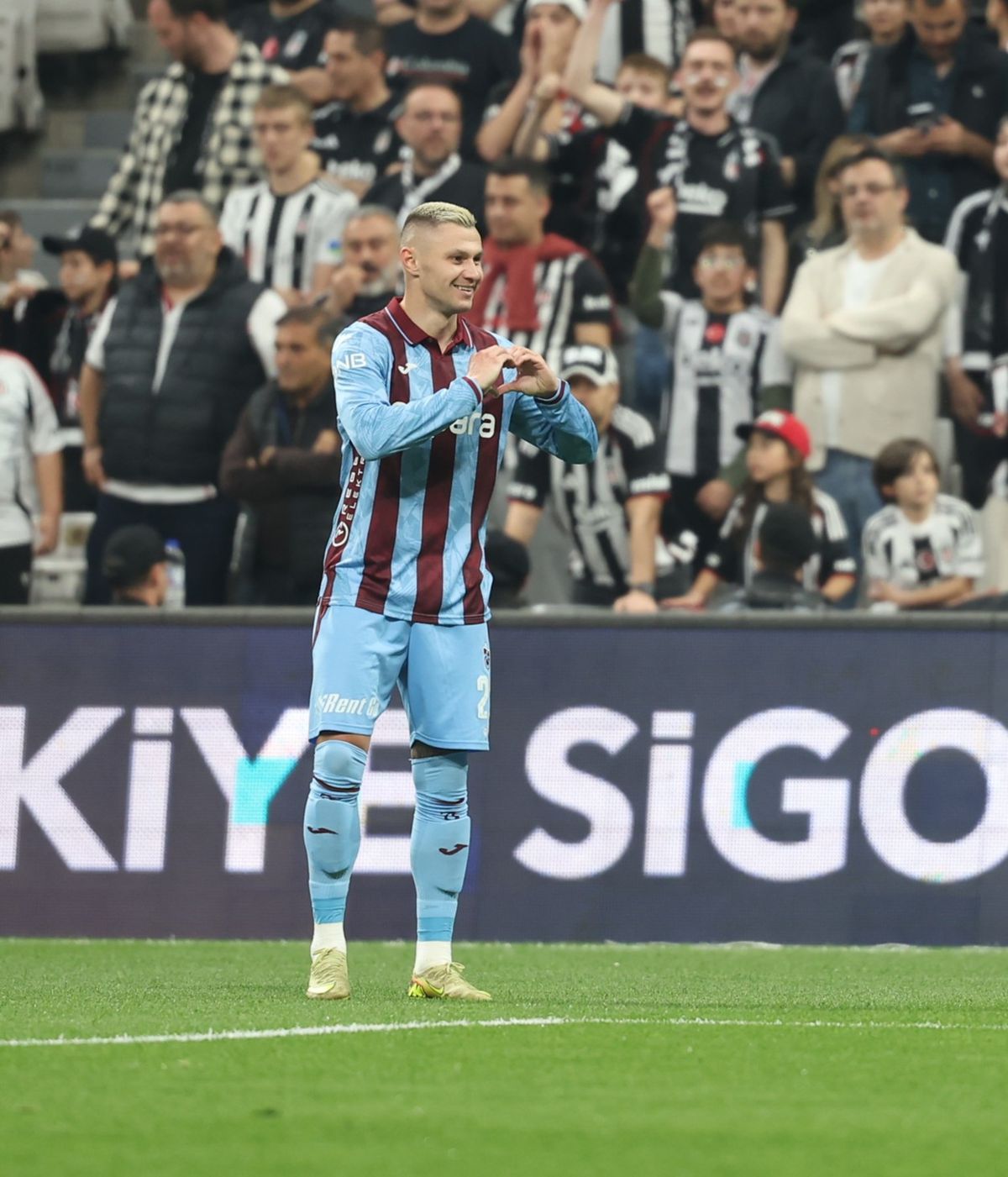 Trabzonspor, Oleksandr Zubkov'u AEK'ya transfer etti