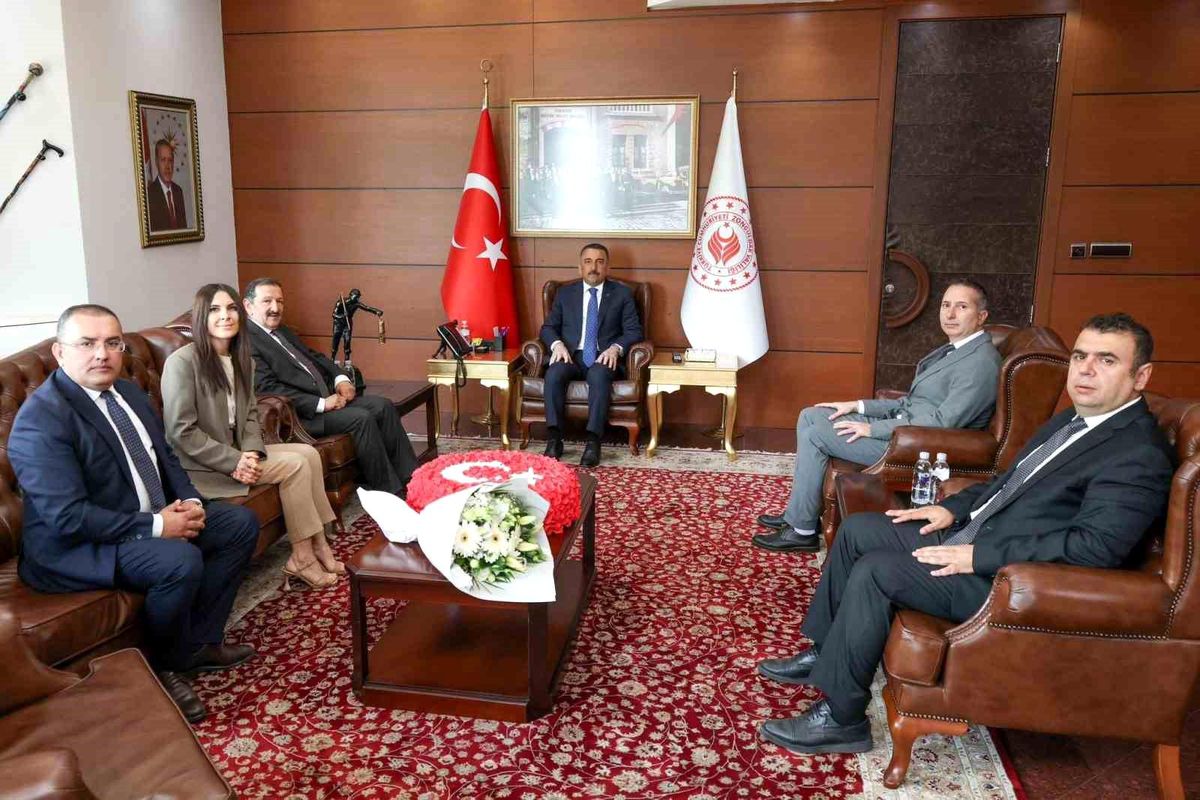 Vali Hacıbektaşoğlu Çevre Haftası heyetini ağırladı