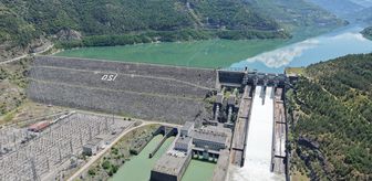 Artvin'de su seviyesi yükselen barajlarda kontrollü su tahliyesi yapılıyor