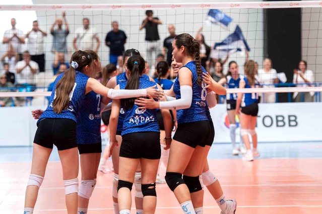 Aydın BBSK Midi Kız Takımı son 16 turuna yükseldi