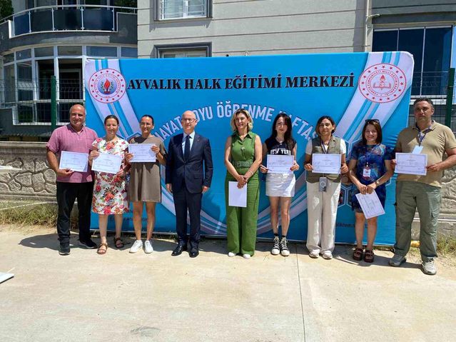 Ayvalık'ta emek ve azmin buluştuğu AHEM sergisine yoğun ilgi