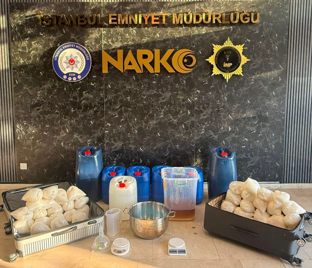 Beylikdüzü'nde uyuşturucu operasyonunda 2 kişi gözaltına alındı