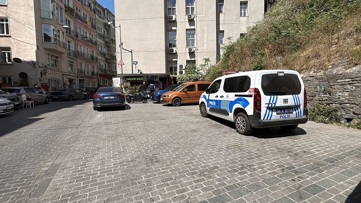 Beyoğlu'nda otopark çalışanına silahlı saldırı