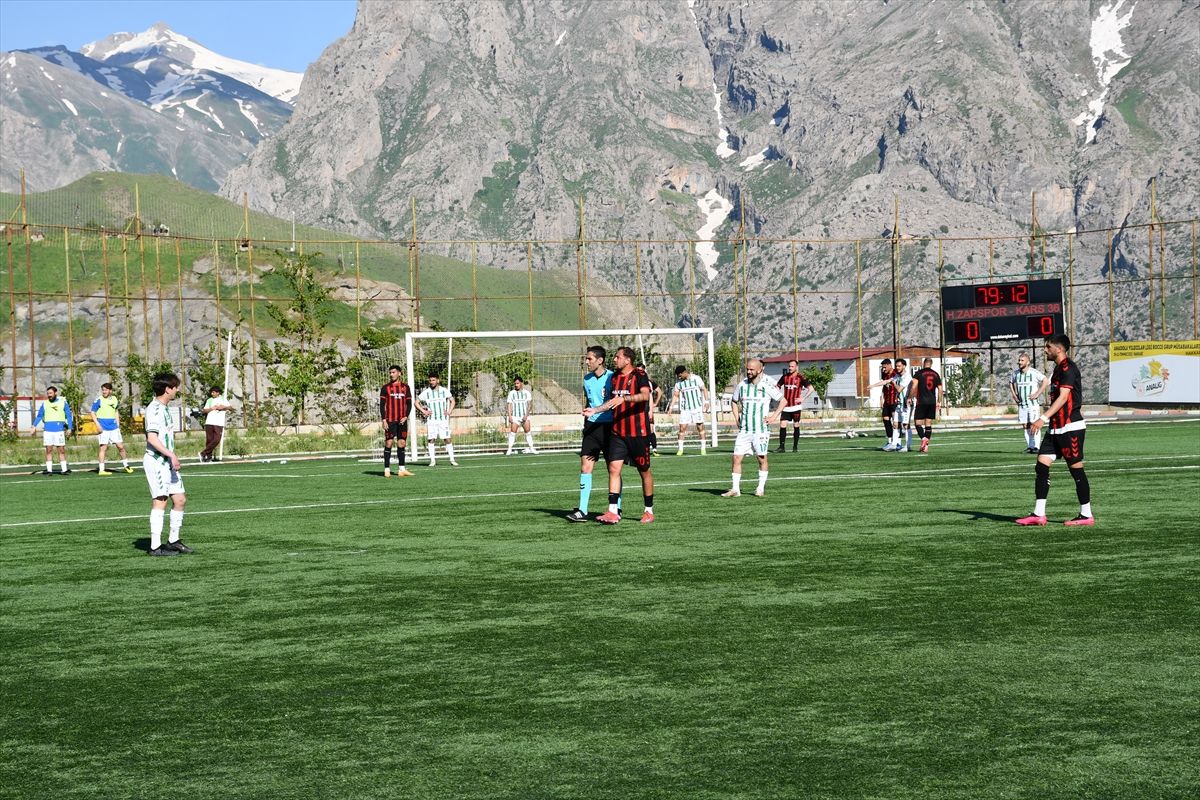 Bölgesel Amatör Ligi'nde mücadele eden Hakkari Zap Spor, play-offta üst tura yükseldi