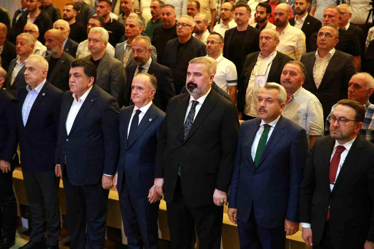 Çaykur Rizespor kulüp binası ve genel kurul toplantısından bir kare