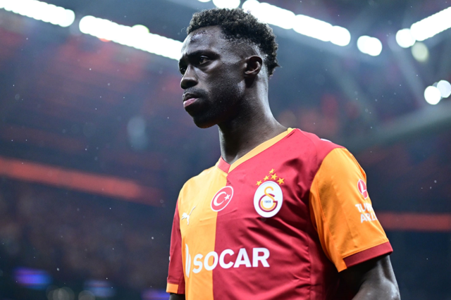cesc fabregas galatasarayin sa 19911579 1973 1 m