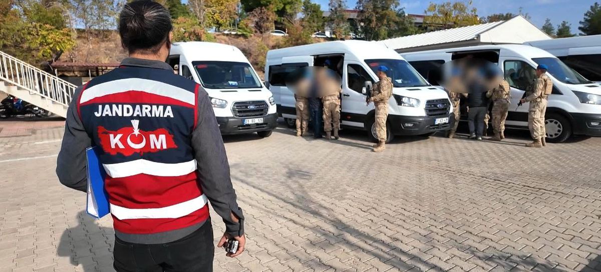 Diyarbakır'da uyuşturucu operasyonu: 18 gözaltı, 15 milyar lira değerindeki malvarlığına el konuldu