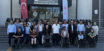 Elazığ'da toplanan elektronik atık ve mavi kapaklarla engelli bireylere akülü sandalye desteği
