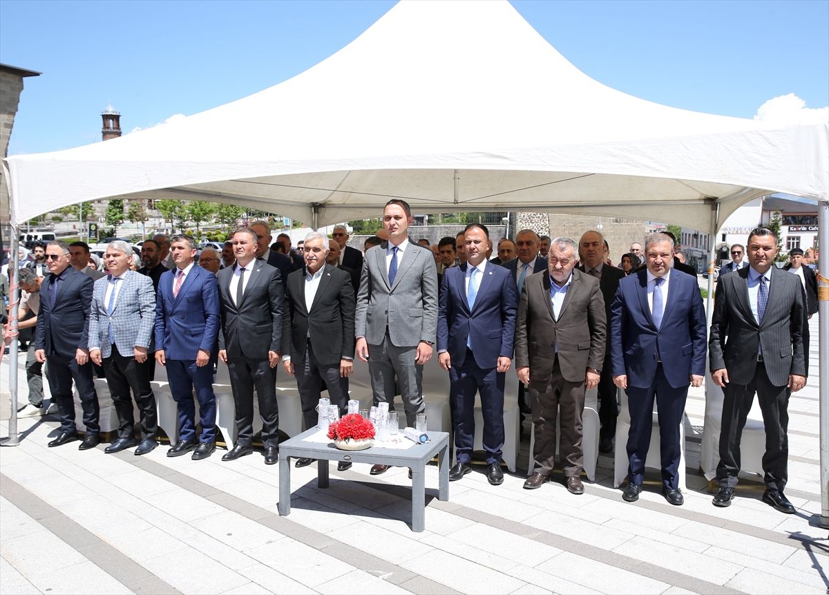 Erzurum'da usta öğreticiler eserlerini tarihi Çifte Minareli Medrese'de sergiledi