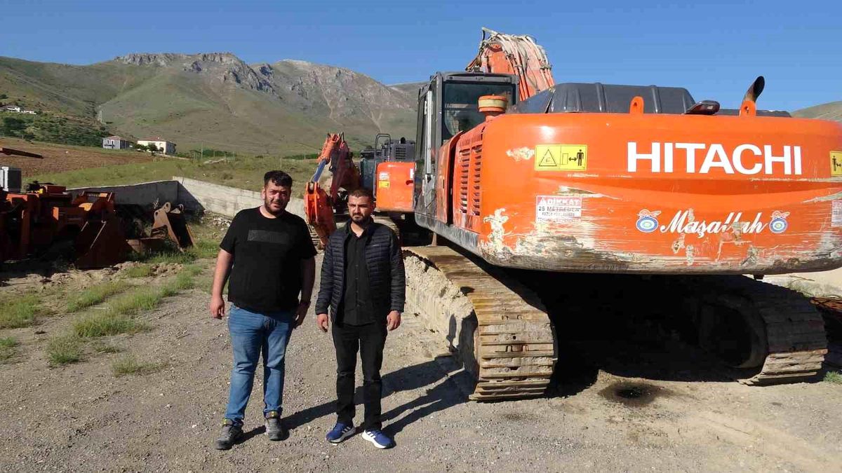 Gasp edildiğini iddia ettikleri 40 milyonluk iş makinelerini dağın başında buldular