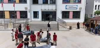Hekimhan'da öğrenciler yaptıkları maket uçakları sergiledi