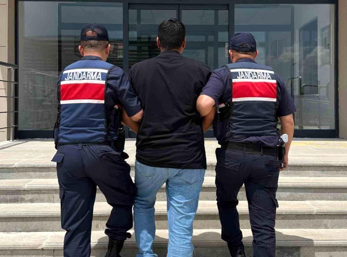 Kırıkkale'de aranan 2 hükümlü yakalandı