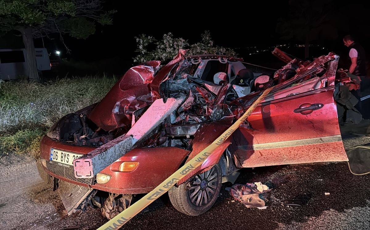 Nevşehir'de tırla çarpışan otomobilin sürücüsü hayatını kaybetti