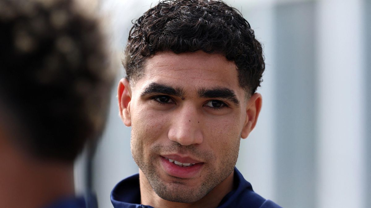 Fas Milli Takımı antrenmanı ve Achraf Hakimi görseli