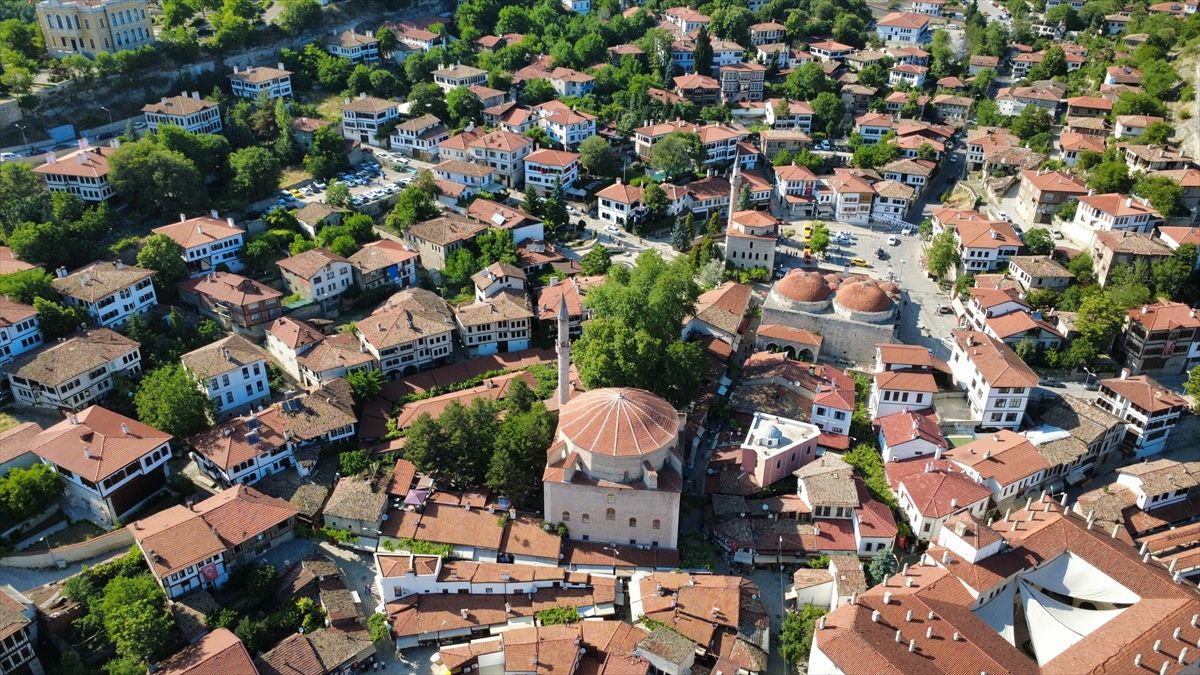 Safranbolu ve Amasra, bayram tatilinde tercih edilen turizm destinasyonları arasında yer aldı