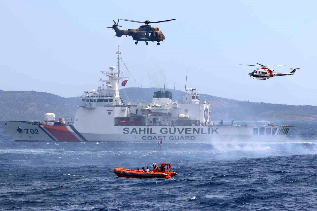 Sahil Güvenlik Komutanlığının 'Deniz Aslanları' göz doldurdu