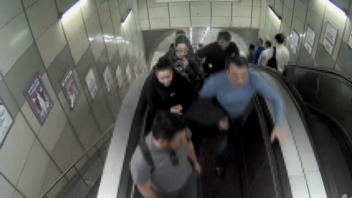 Şişli'de metroda yolcunun cep telefonunu çalan 2 şüpheli tutuklandı