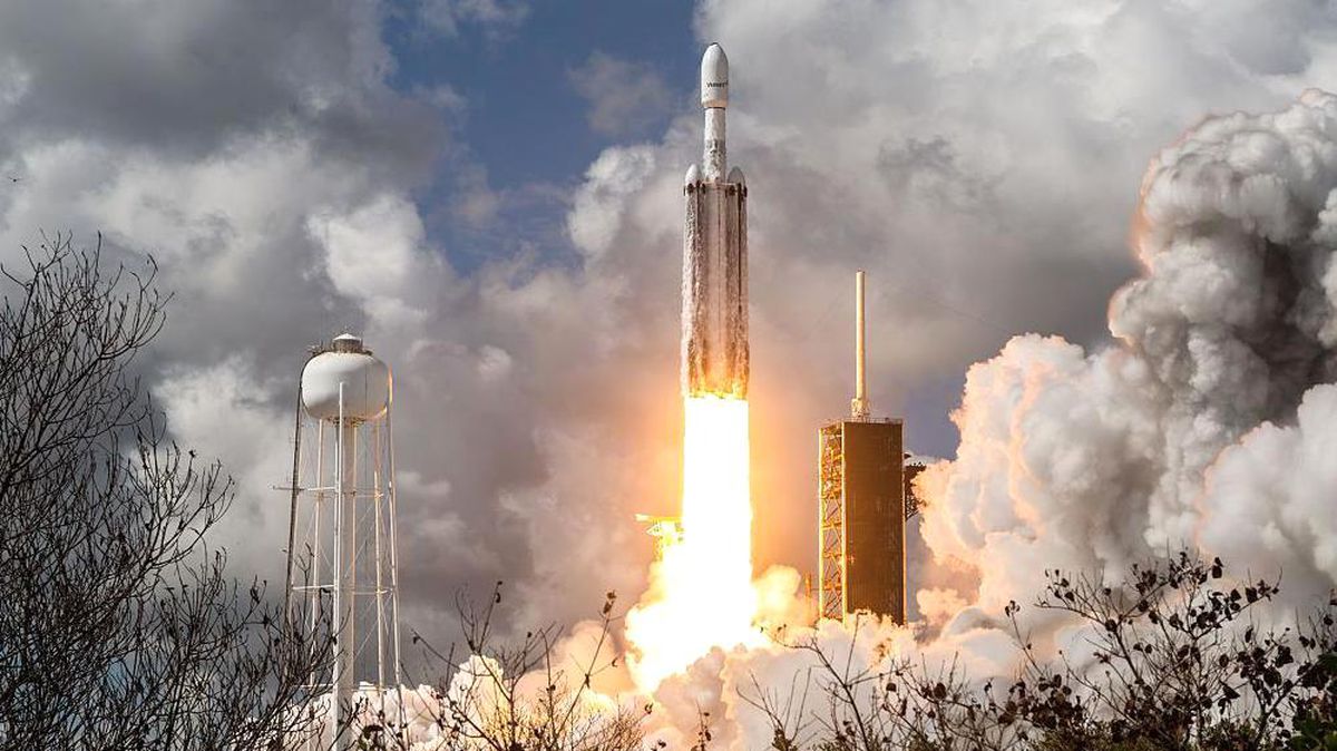 SpaceX'ten Halka Arz Öncesi Tarihi Hamle: Hedef Hisse Fiyatı 135 Dolar, Rekor Sermaye Artışı Bekleniyor