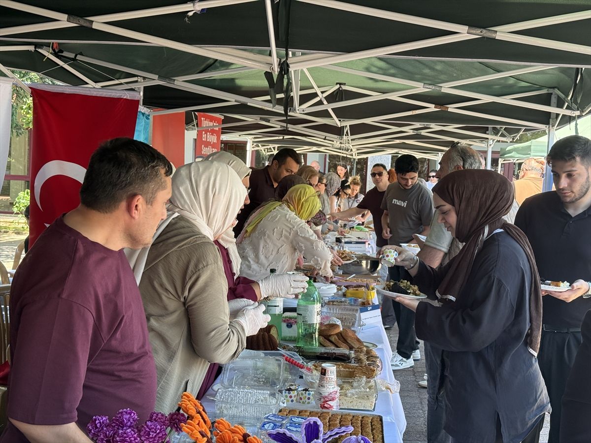 Trabzon'da geliri cami yapımında kullanılmak üzere kermes açıldı