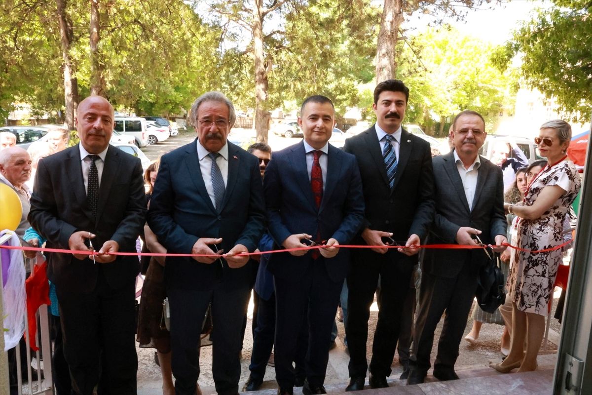 Avanos'ta kursiyerlerin el emeği ürünleri sergilendi
