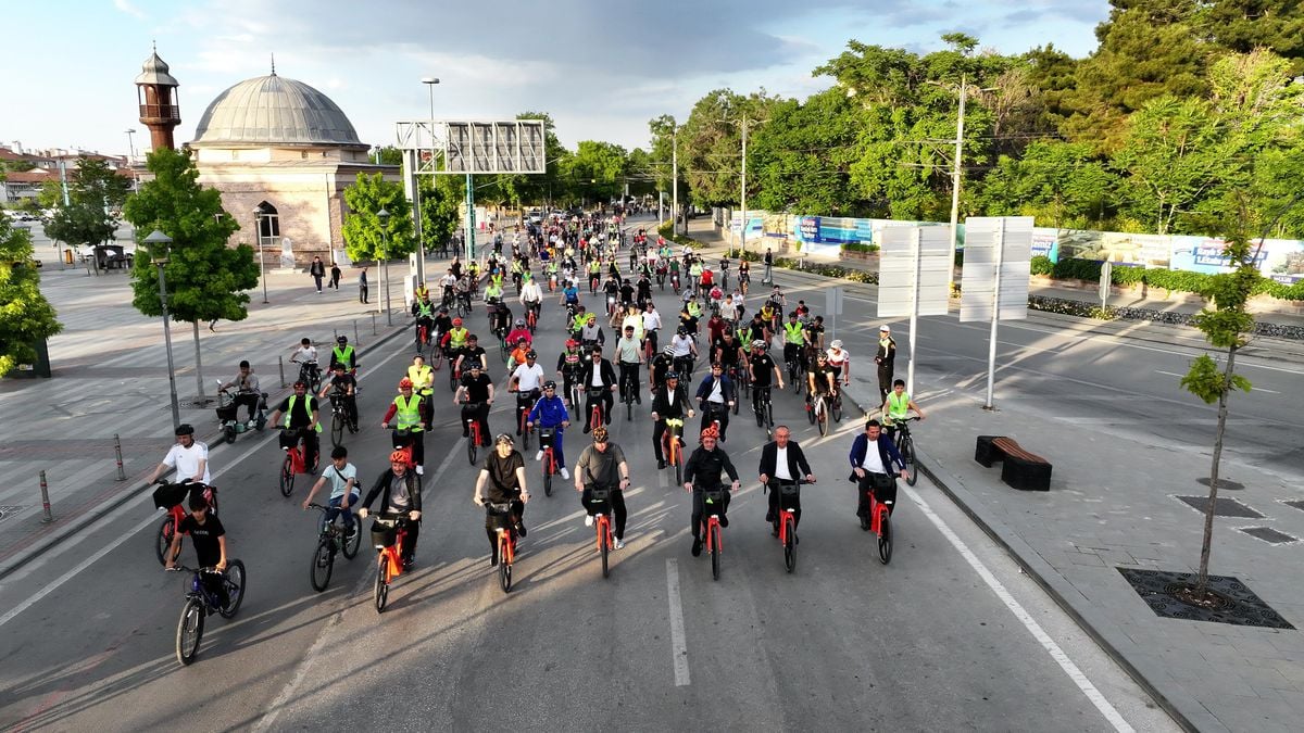 Avrupa Bisiklet Başkenti Konya’da Şehir Merkezi Ve 28 İlçede Aynı Anda Binlerce Bisikletsever Pedal Çevirdi