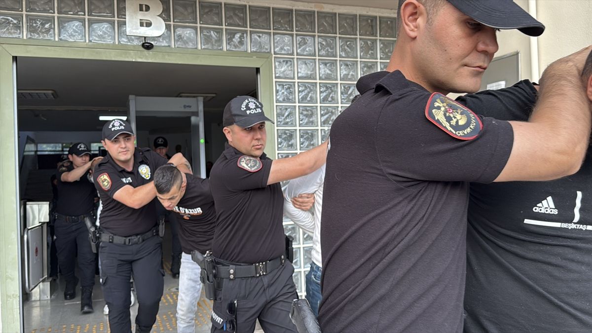 Aydın'da bir kişinin telefon, cüzdan ve araç anahtarını gasbeden 7 kişi tutuklandı