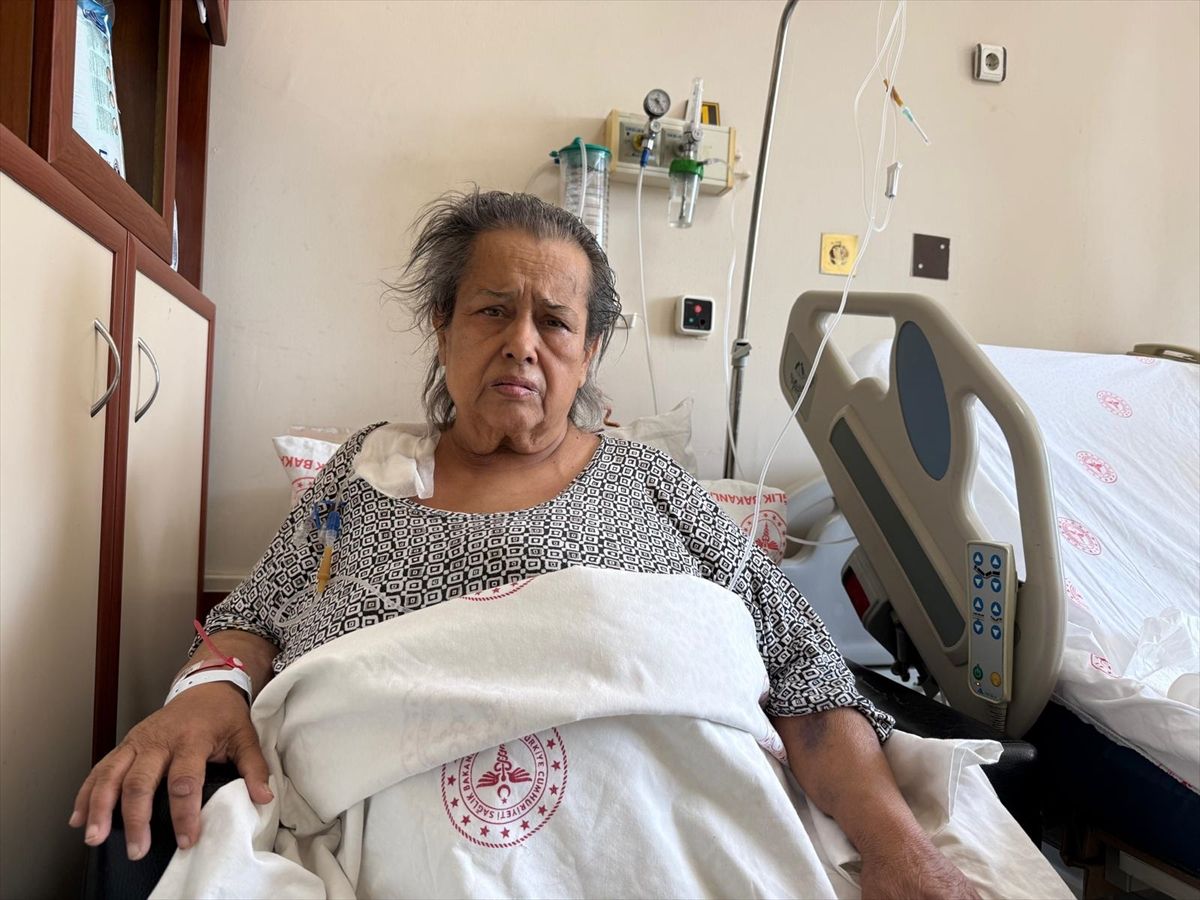 Aydın'da bir kişinin vücudundaki 40 kilogramlık kitle ameliyatla alındı