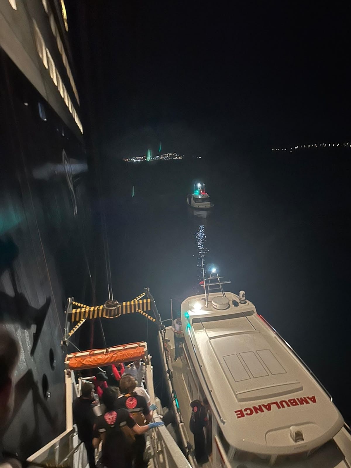 Blue Sapphire kruvaziyer gemisi personeli rahatsızlanınca Bodrum'a yanaştı