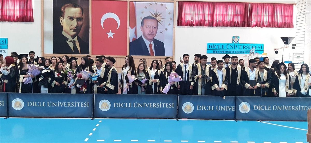 Dicle Üniversitesi BESYO mezunlarını verdi