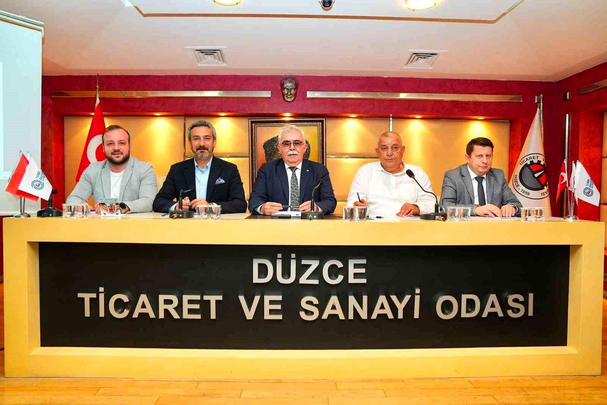 Düzce TSO Meclisi'nde KDV indirimi, vize randevusu ve AVM etkileri görüşüldü