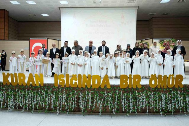Erzincan'da miniklerin Kur'an sevinci